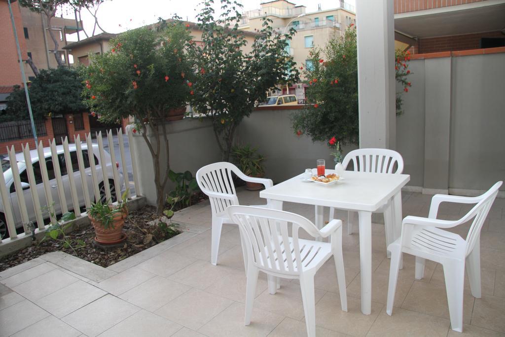 Residence I Due Pini Marina di Grosseto Δωμάτιο φωτογραφία