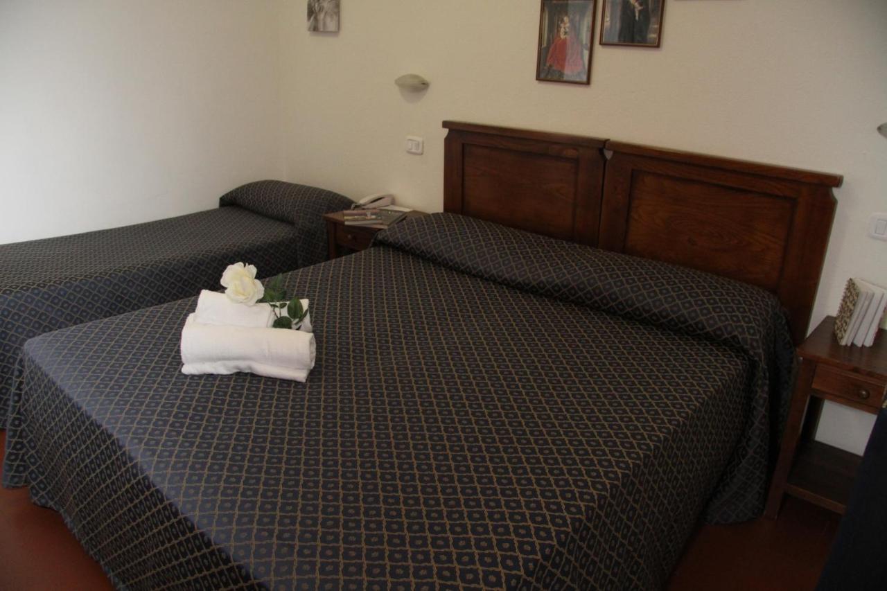 Residence I Due Pini Marina di Grosseto Εξωτερικό φωτογραφία